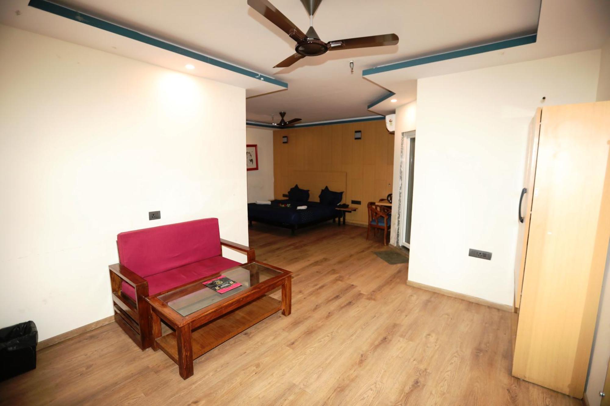 Hotel Noida Grand Sec 58 المظهر الخارجي الصورة