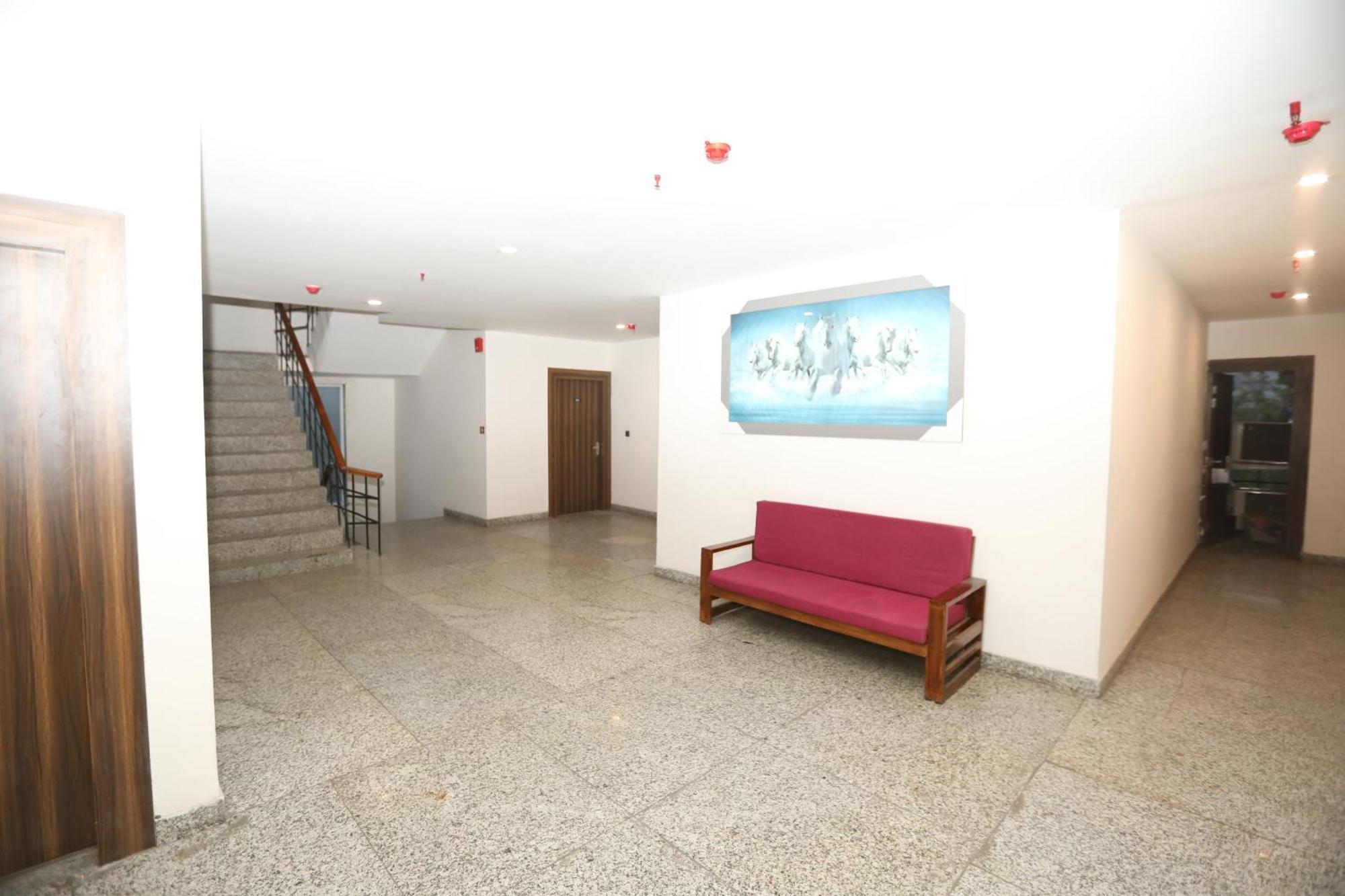 Hotel Noida Grand Sec 58 المظهر الخارجي الصورة